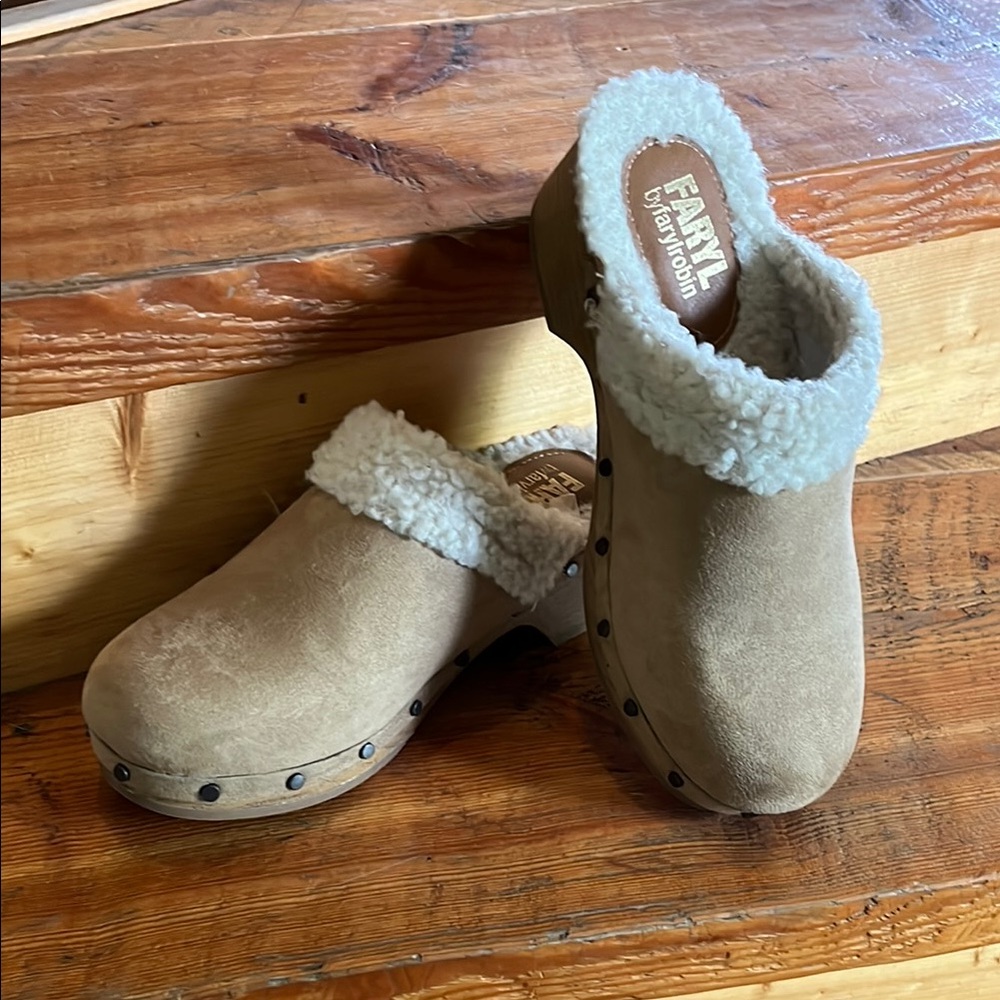 Farylrobin Tan Suede Clogs with Shearling Lining